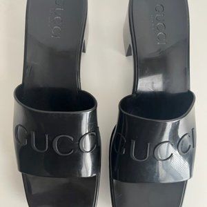 Gucci Rubber Logo Platform Slide Sandal - black size 8US/38EU